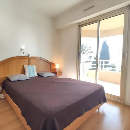 2 Pieces Avec Terrasse A 100m De La - Parking Prive, Antibes - Fr-1-252-155 דירה